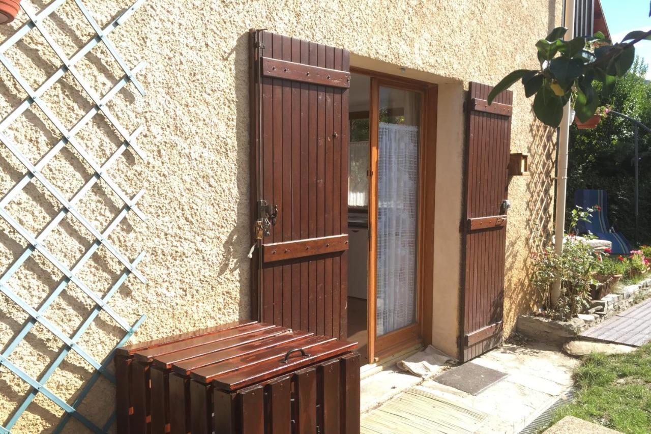 Ferienwohnung Chez Madeleine - Large T1 Mountain view Villar-Saint-Pancrace Exterior foto