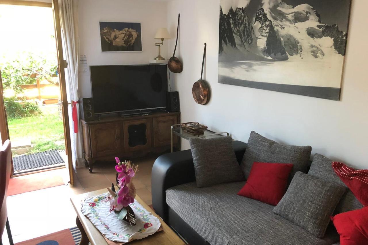 Ferienwohnung Chez Madeleine - Large T1 Mountain view Villar-Saint-Pancrace Exterior foto